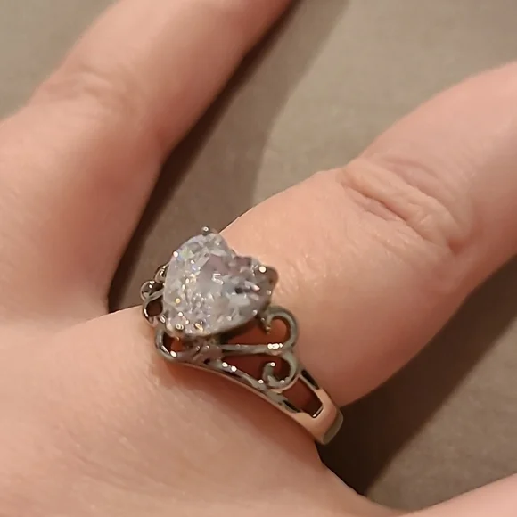 Heart shape cubic zirconia swirl band stainless steel ring - Picture 2 of 9